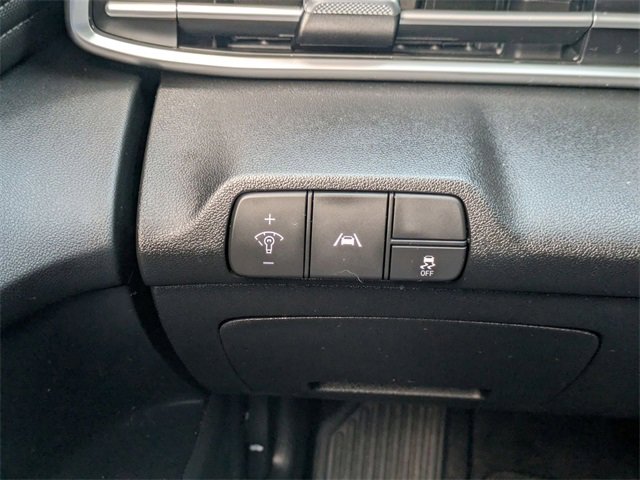 Certified 2023 Hyundai Elantra SEL w/ Convenience Package image 18