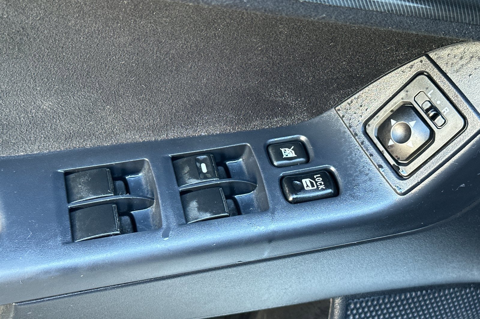 Used 2010 Mitsubishi Lancer Evolution GSR image 12