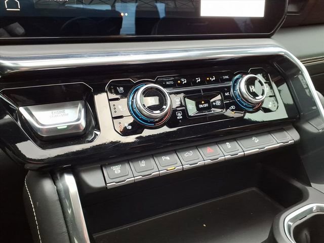 Used 2024 GMC Sierra 2500 Denali Ultimate image 32