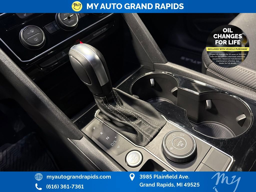 Used 2022 Volkswagen Atlas Cross Sport SE image 33