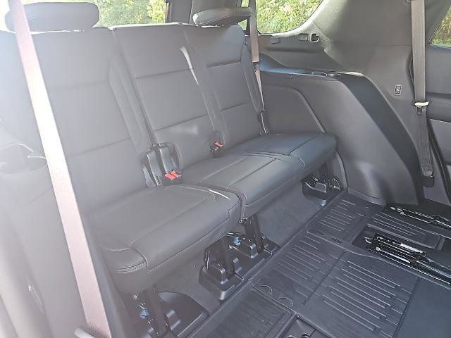 New 2026 GMC Yukon Denali w/ Advanced Technology Package image 32