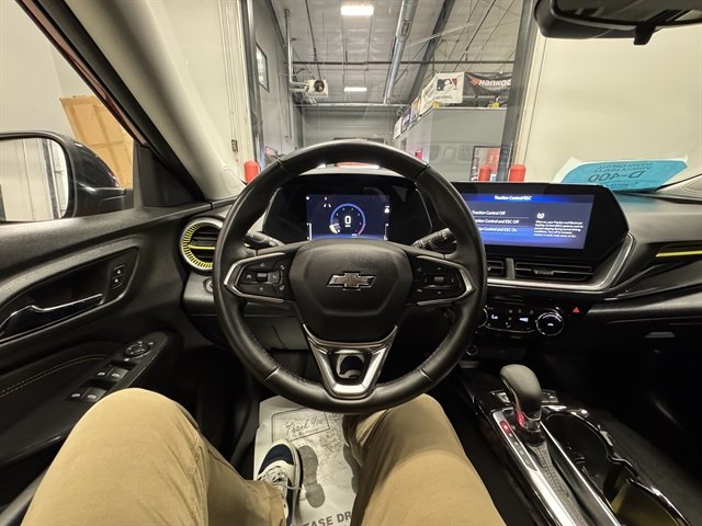 Used 2024 Chevrolet Trax ACTIV w/ Sunroof Package FWD image 18