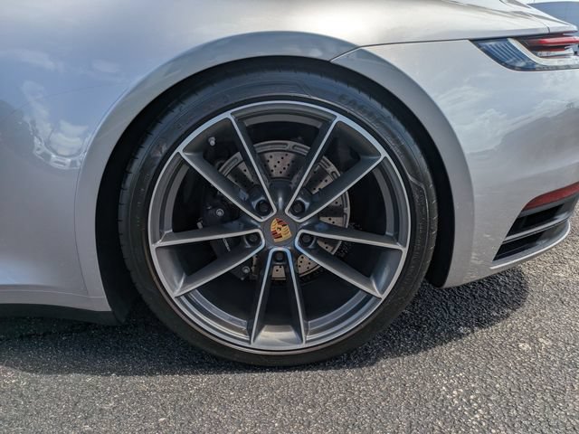 Used 2024 Porsche 911 Carrera RWD image 14
