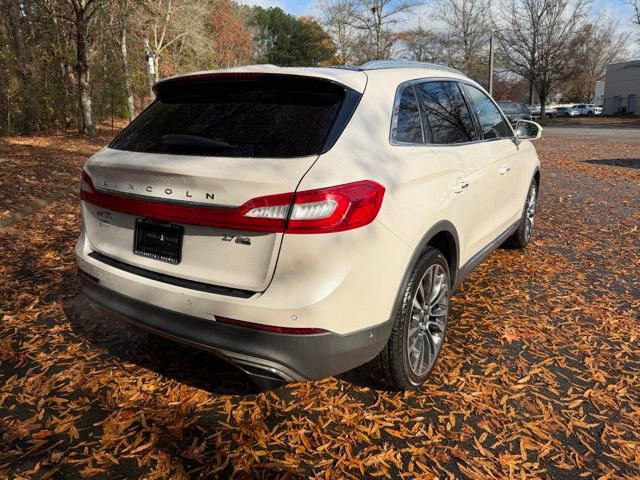 Used 2016 Lincoln MKX Reserve w/ Luxury Package image 18