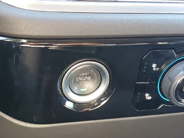 Certified 2024 Chevrolet Silverado 1500 LT AWD/4WD image 25