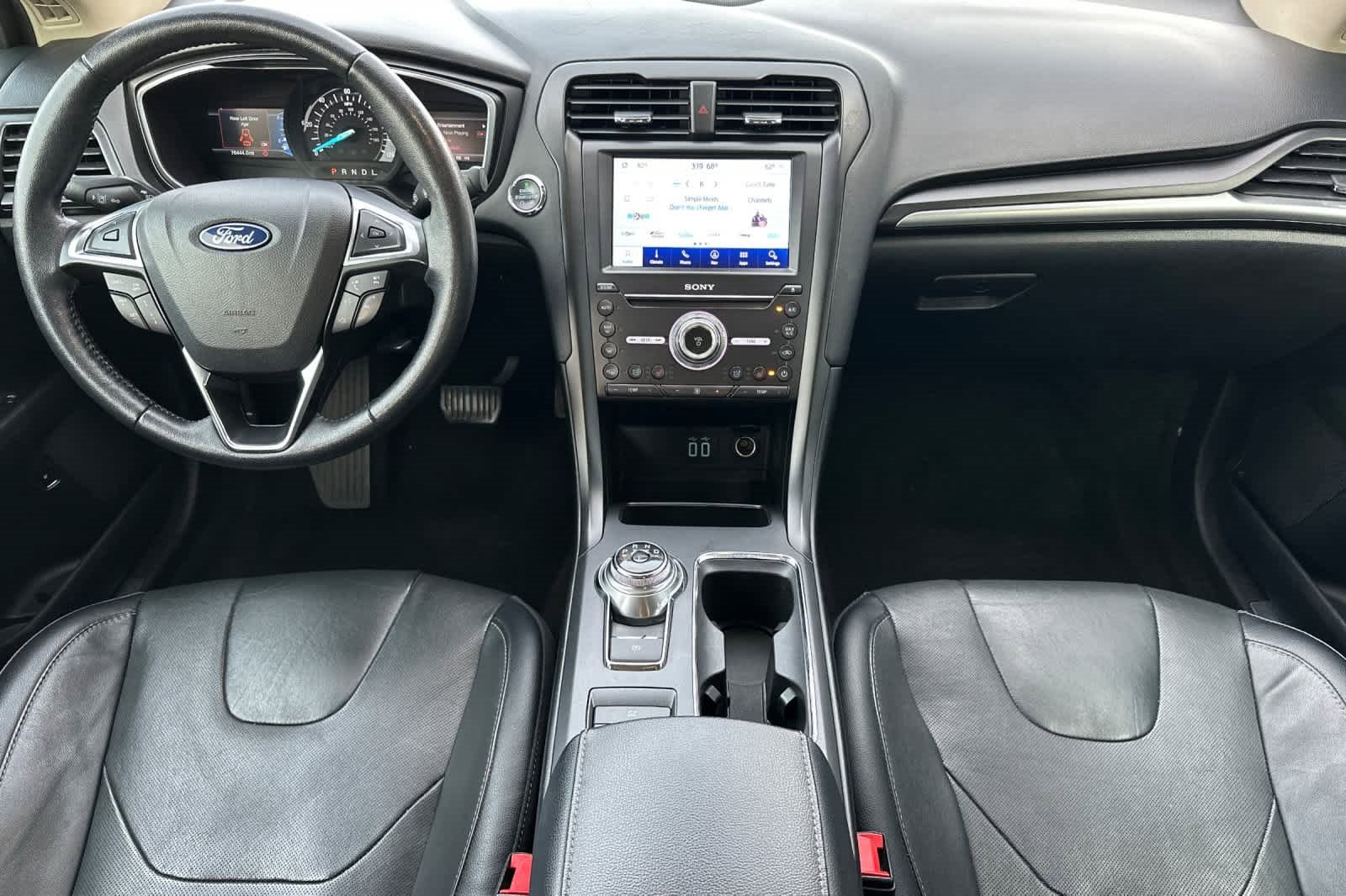 Used 2020 Ford Fusion Titanium image 3