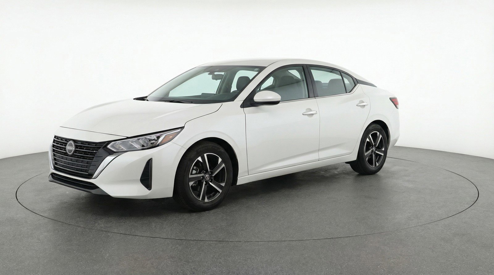 Used 2025 Nissan Sentra SV image 3