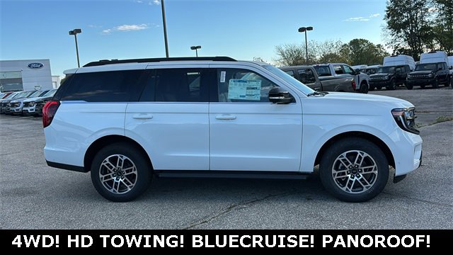 New 2025 Ford Expedition Active image 28