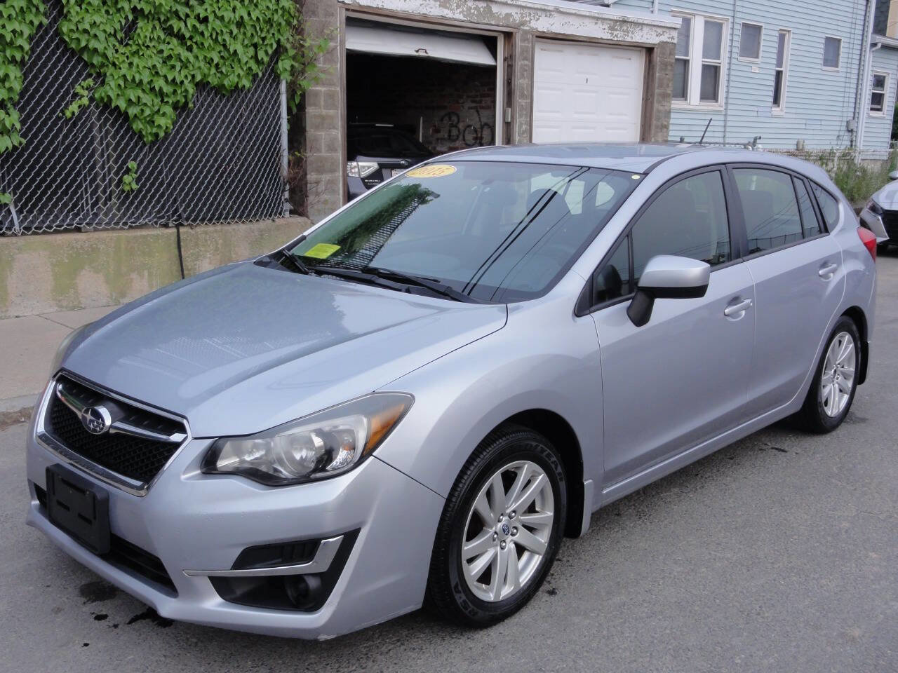 Used 2015 Subaru Impreza 2.0i Premium AWD/4WD image 1