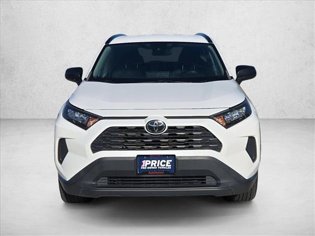 Used 2021 Toyota RAV4 LE FWD image 2