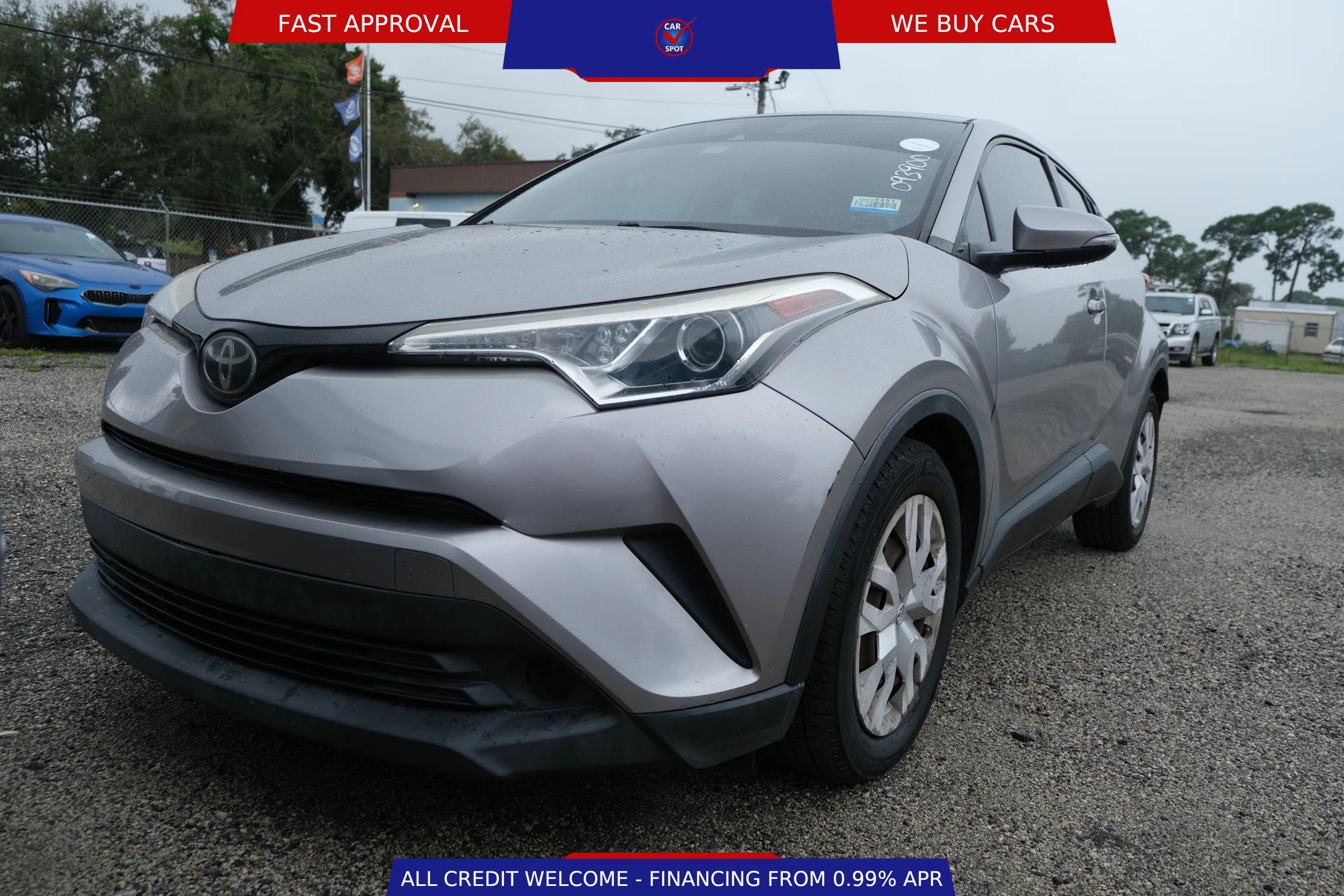 Used 2019 Toyota C-HR LE FWD image 1