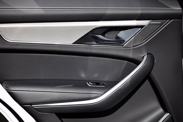 New 2026 Jaguar F-PACE R-Dynamic S AWD/4WD image 22