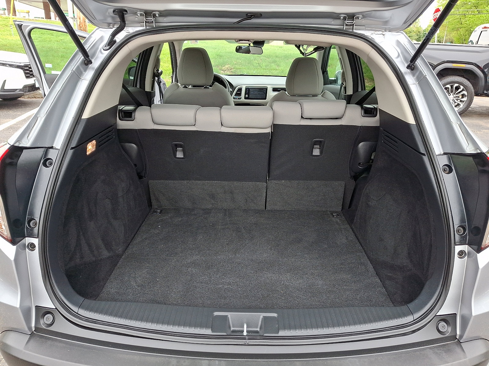 Certified 2022 Honda HR-V EX image 30