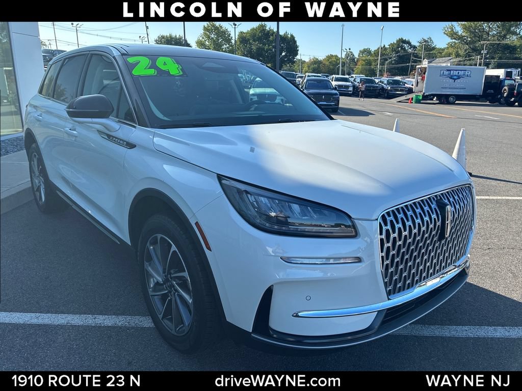 Certified 2024 Lincoln Corsair AWD w/ Equipment Group 101A image 10