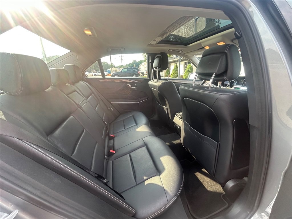 Used 2014 Mercedes-Benz E 350 Sedan image 30