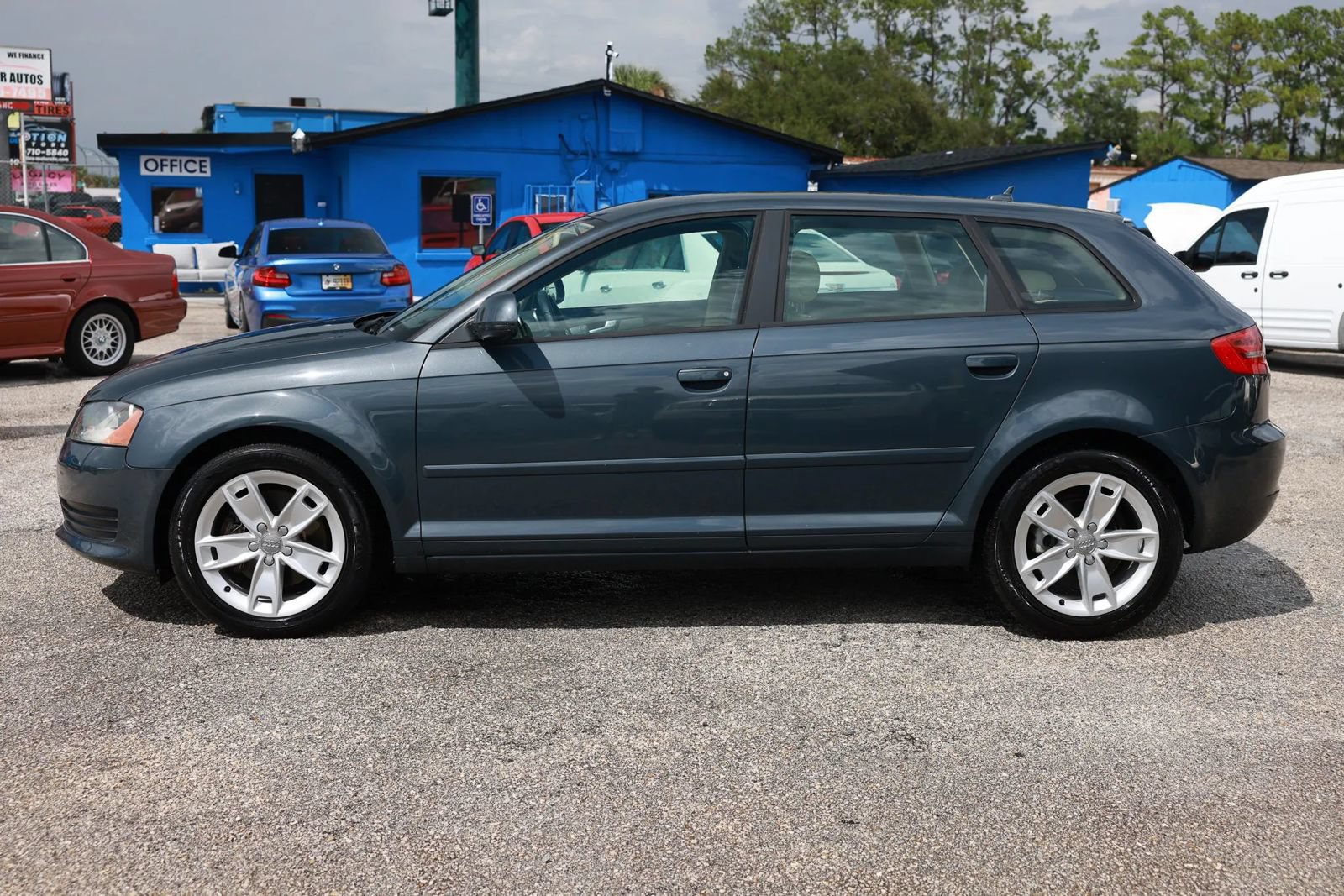 Used 2009 Audi A3 2.0T FWD image 3