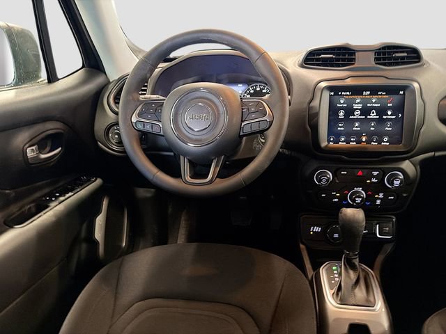 Used 2022 Jeep Renegade Latitude image 17