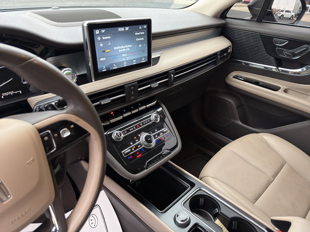 Used 2021 Lincoln Corsair FWD w/ Premium Package image 11