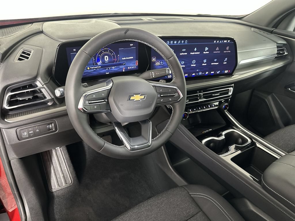 New 2027 Chevrolet Traverse LT w/ LPO, Floor Liner Package FWD image 11