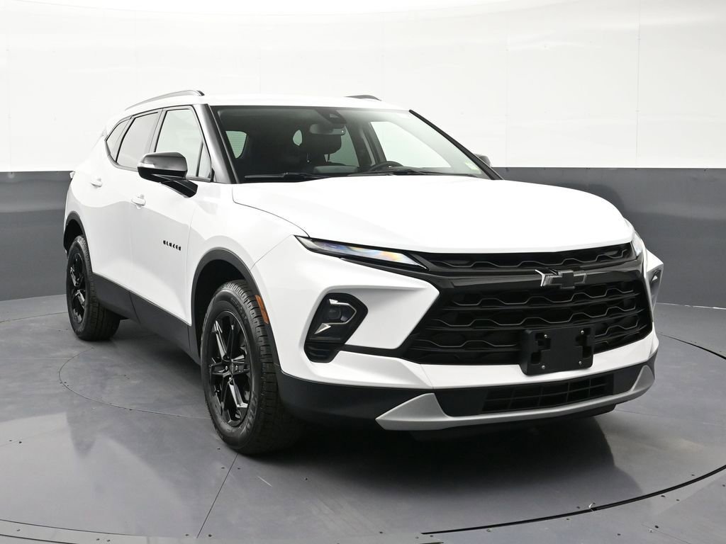 Used 2024 Chevrolet Blazer LT w/ Midnight/Sport Edition AWD/4WD image 7