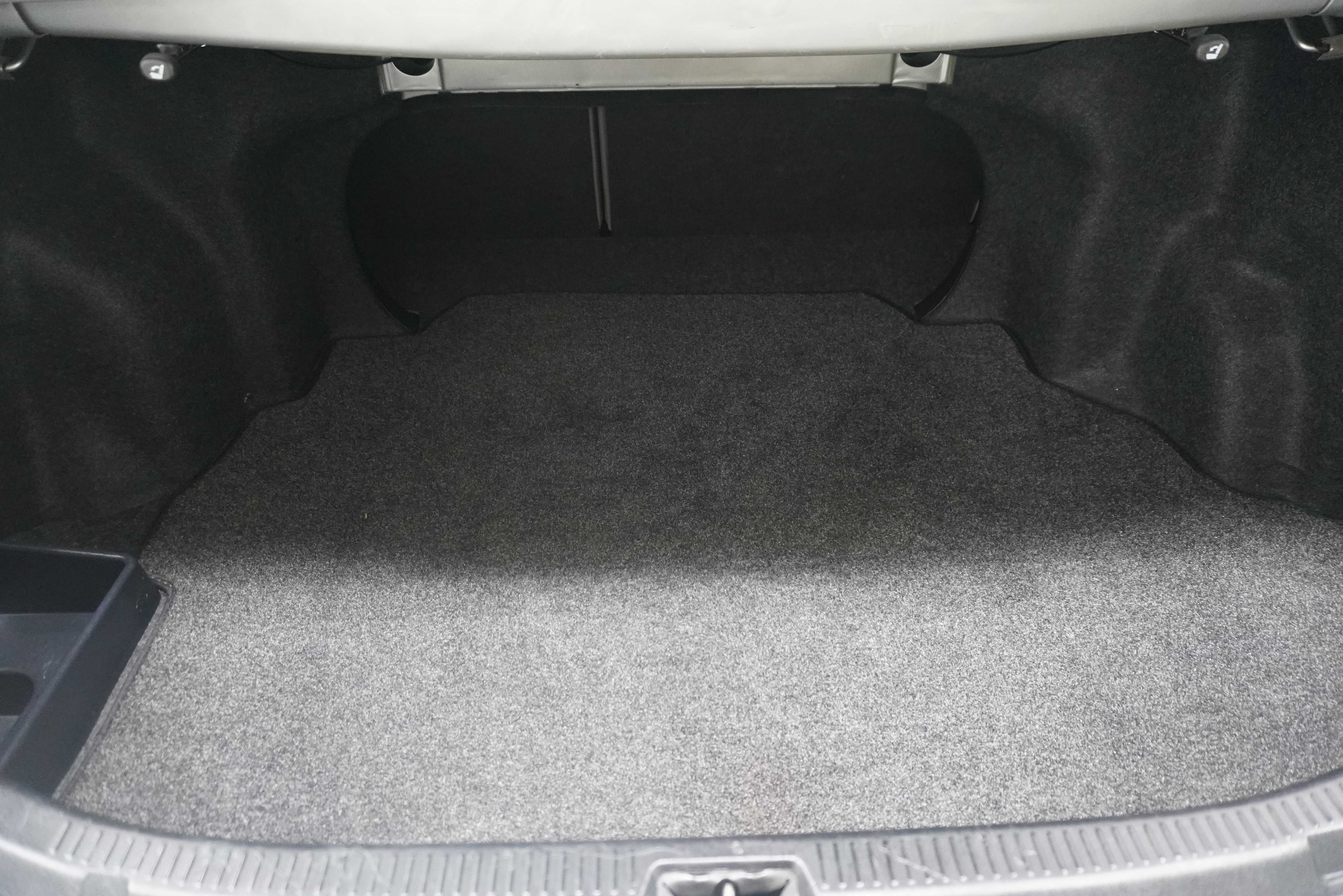Used 2010 Toyota Camry LE FWD image 22