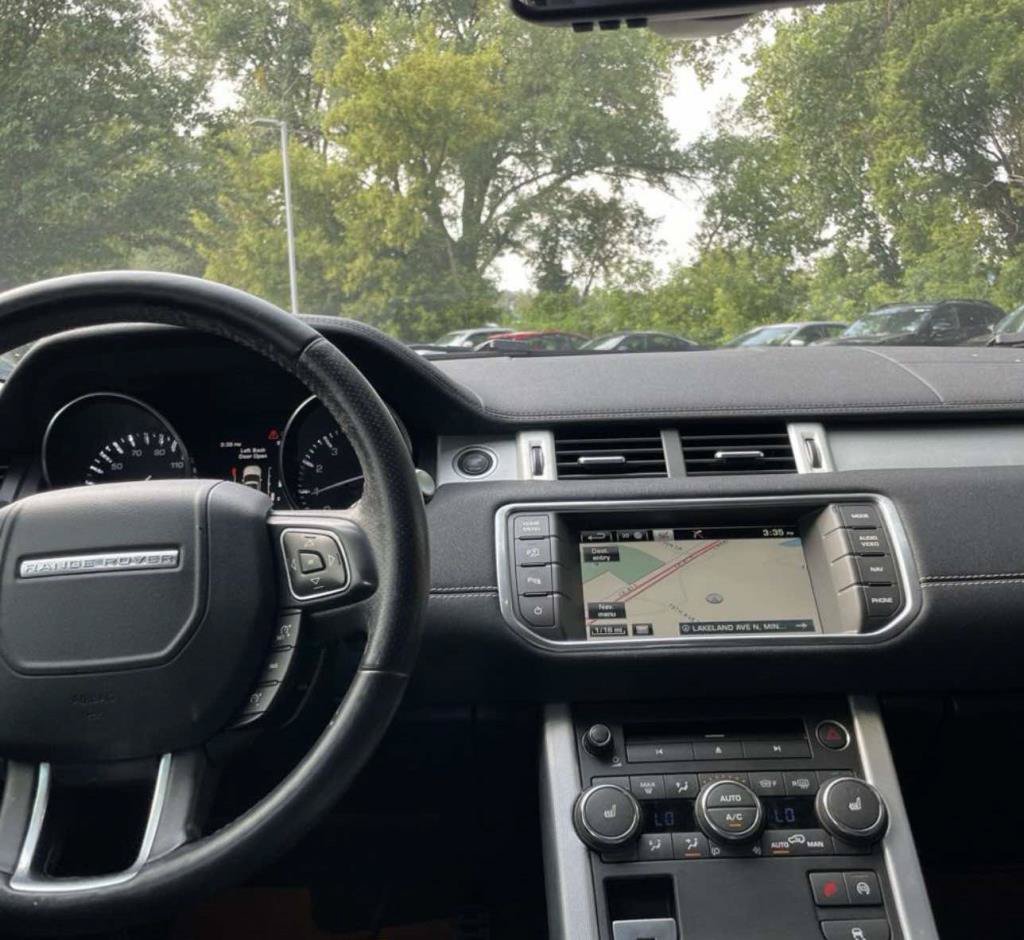 Used 2015 Land Rover Range Rover Evoque Dynamic AWD/4WD image 2