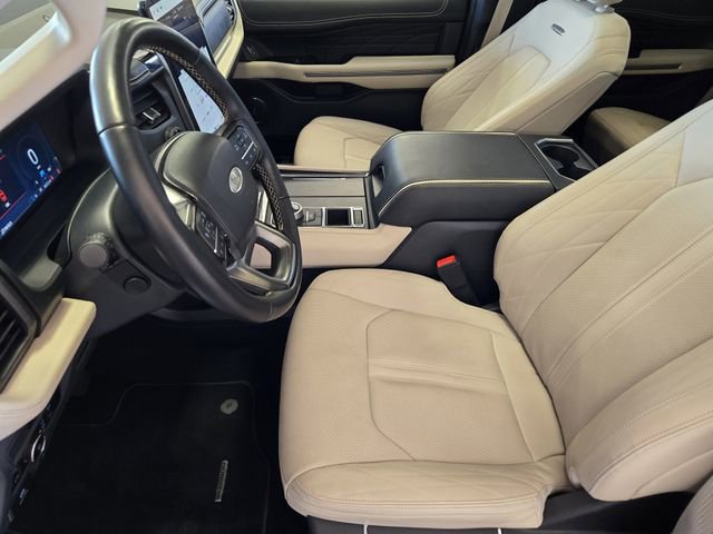 Certified 2023 Ford Expedition Platinum RWD image 15