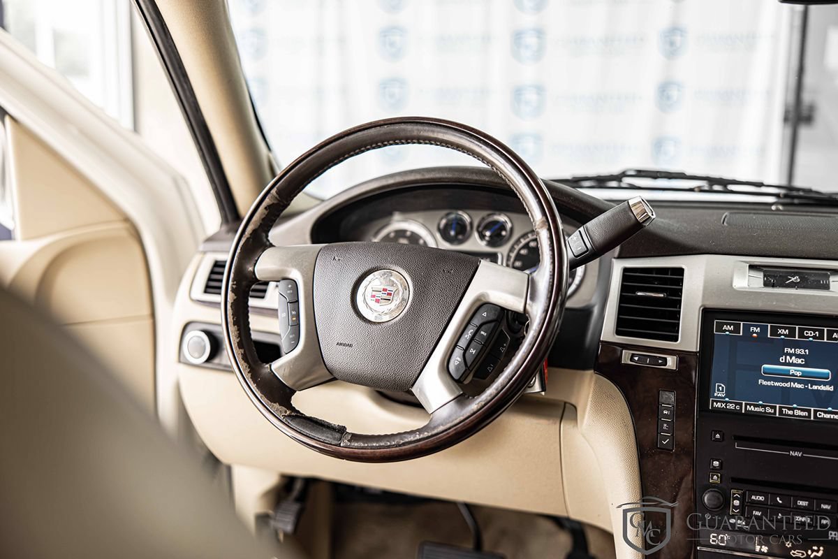 Used 2010 Cadillac Escalade 2WD Hybrid image 40