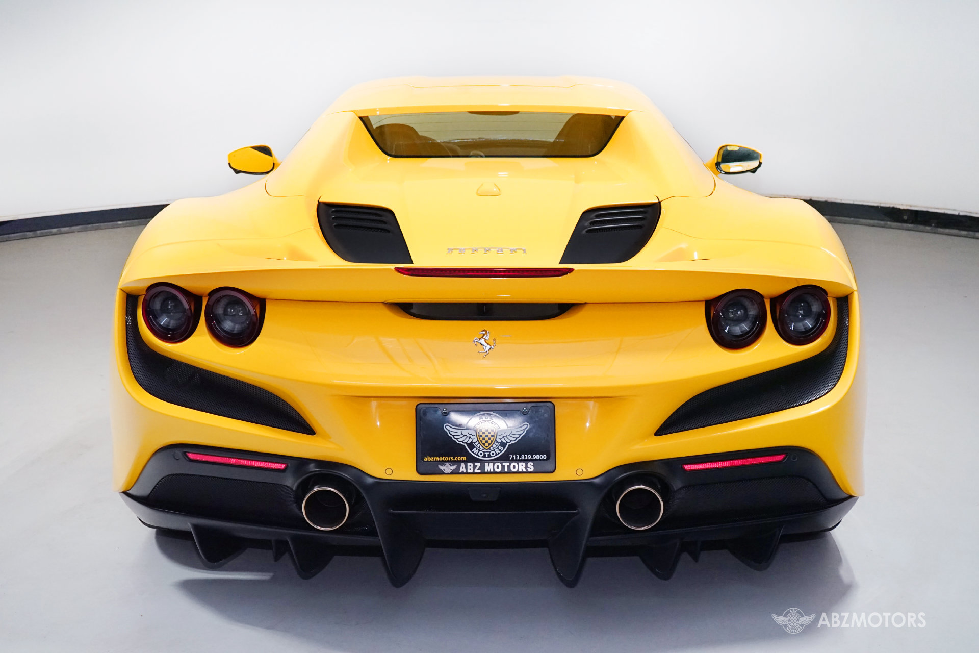 Used 2022 Ferrari F8 Tributo RWD image 8