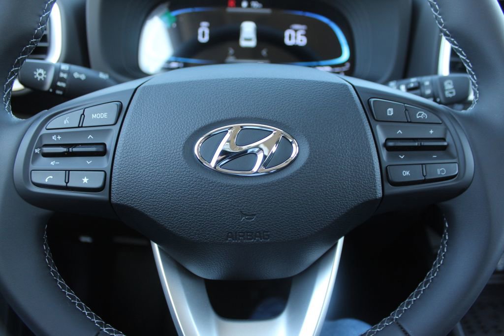 New 2026 Hyundai Venue SEL FWD image 27