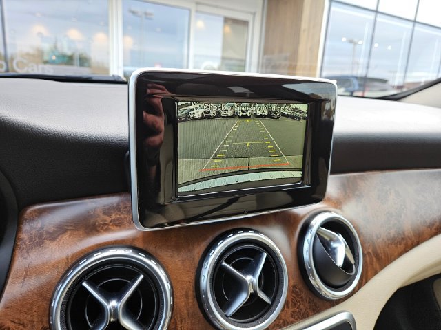 Used 2015 Mercedes-Benz GLA 250 4MATIC image 29