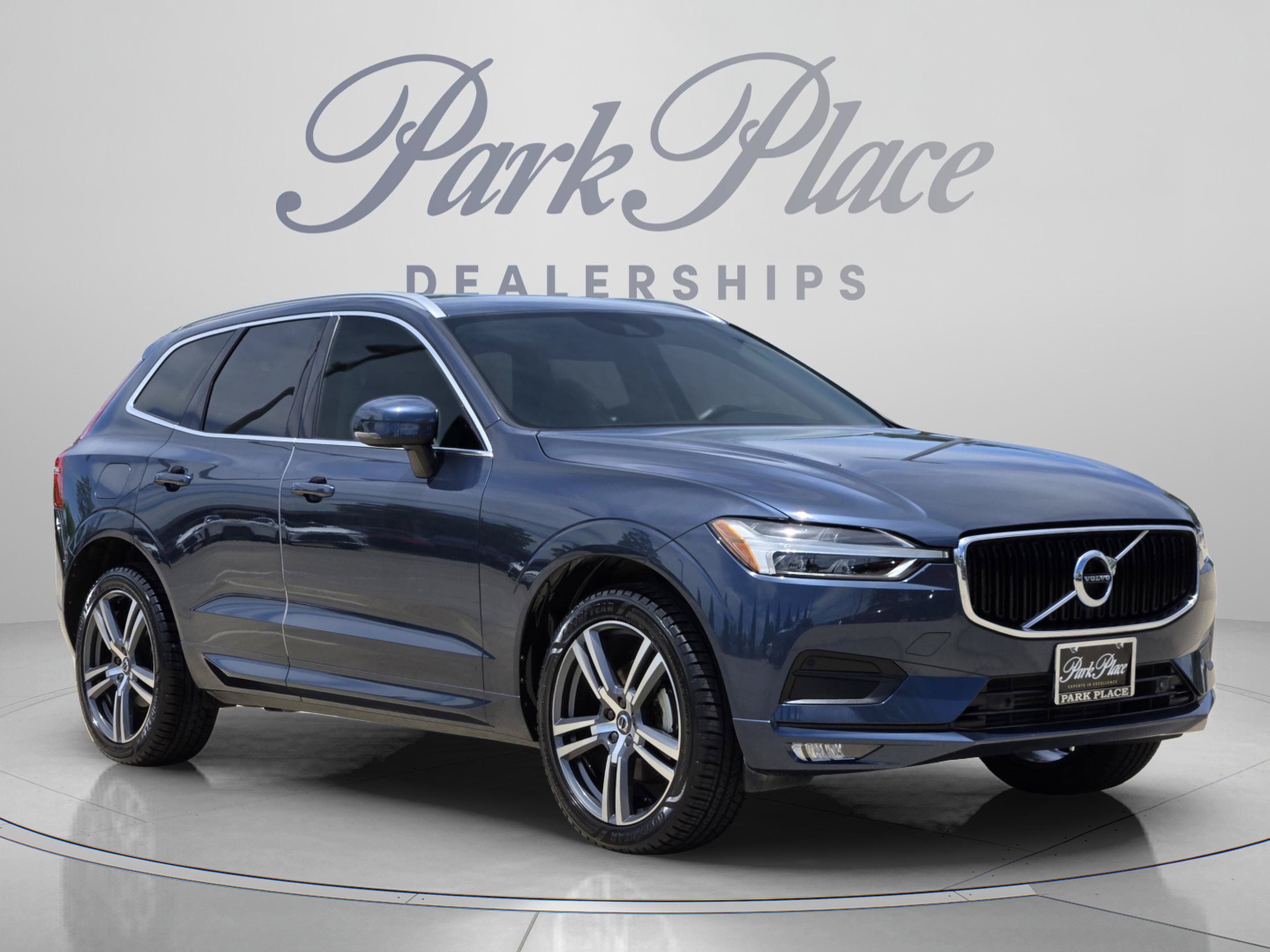 Used 2021 Volvo XC60 T5 Momentum w/ Protection Package Premier FWD image 7