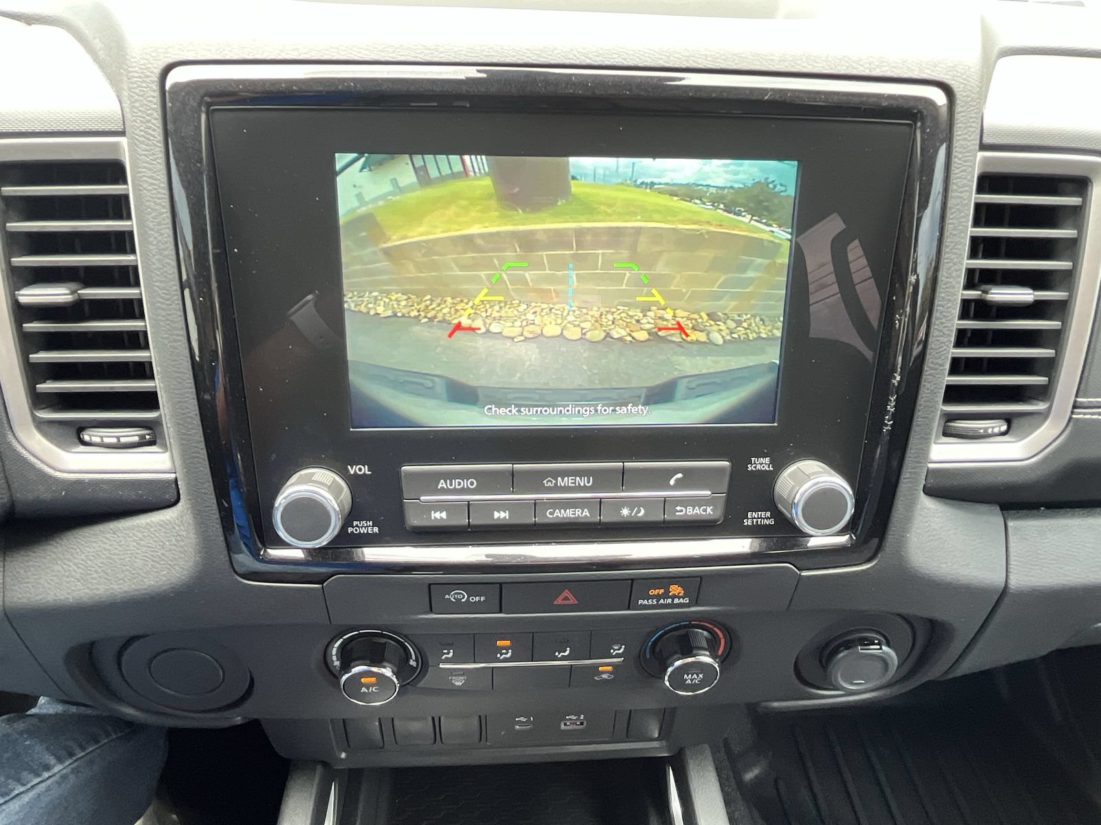 Used 2024 Nissan Frontier SV RWD image 21