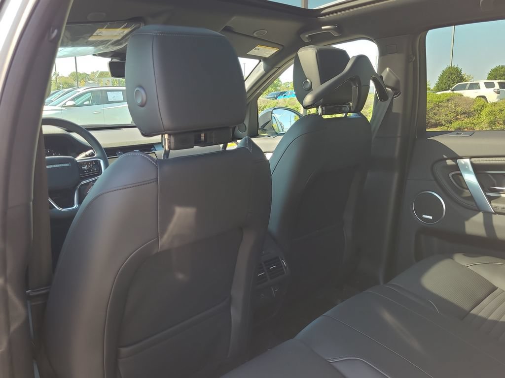 New 2026 Land Rover Discovery Sport Landmark AWD/4WD image 11