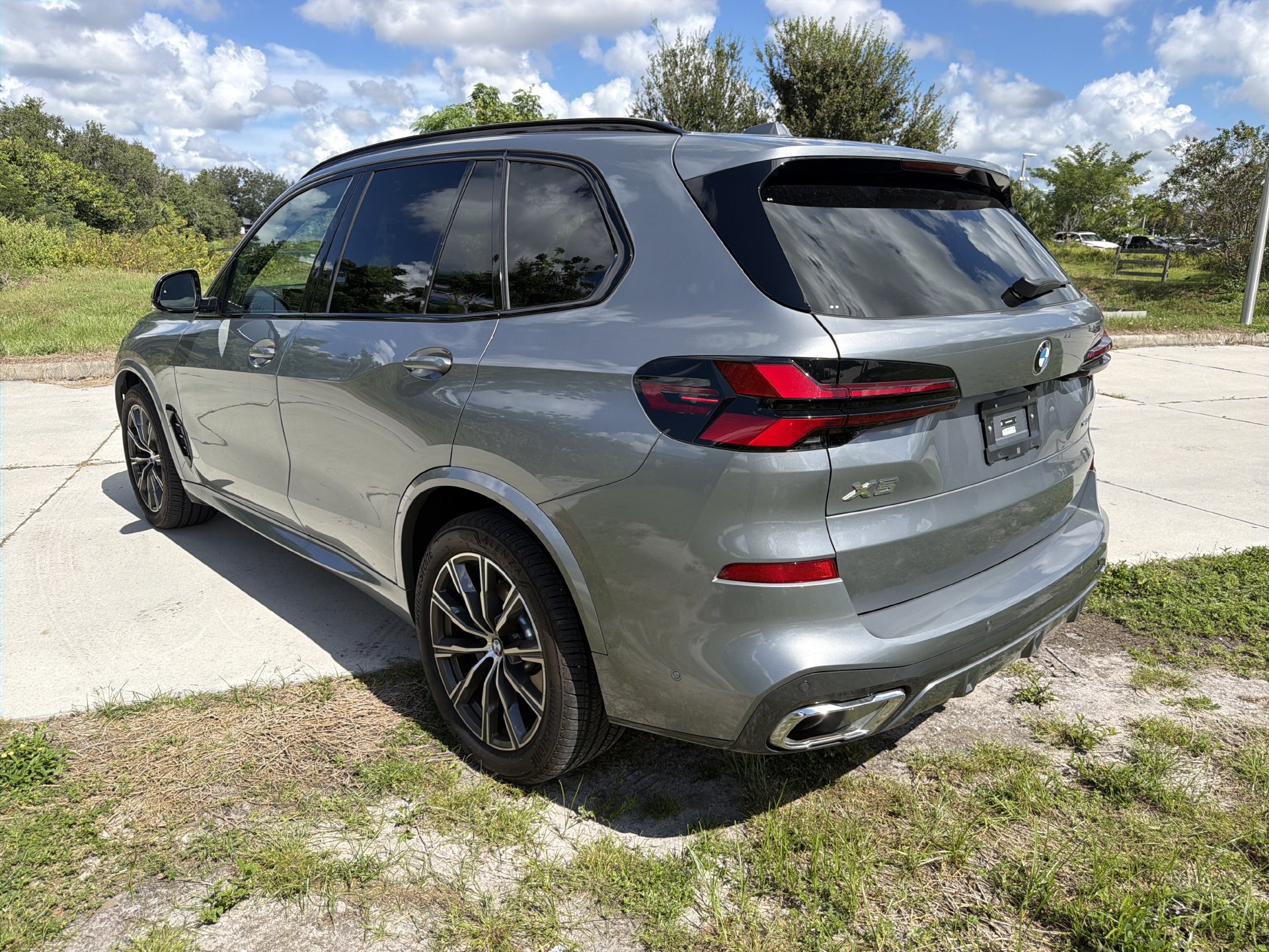 Used 2025 BMW X5 xDrive40i AWD/4WD image 6