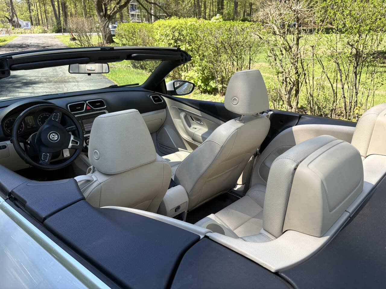 Used 2012 Volkswagen Eos Komfort FWD image 26