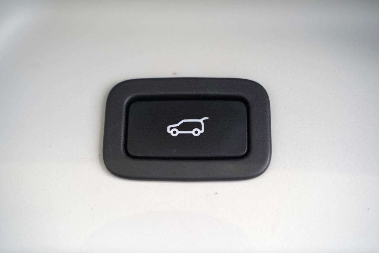 Used 2018 Land Rover Range Rover Supercharged image 37