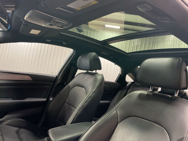 Used 2017 Hyundai Sonata Limited 2.0T FWD image 24