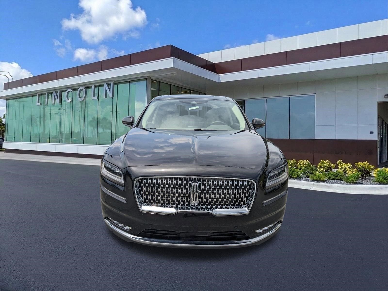 Certified 2023 Lincoln Nautilus Reserve w/ Equipment Group 202A image 10