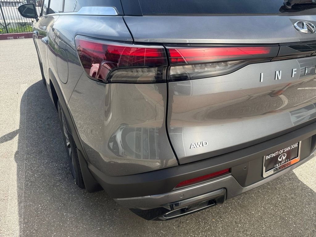 Used 2025 INFINITI QX60 Pure image 36
