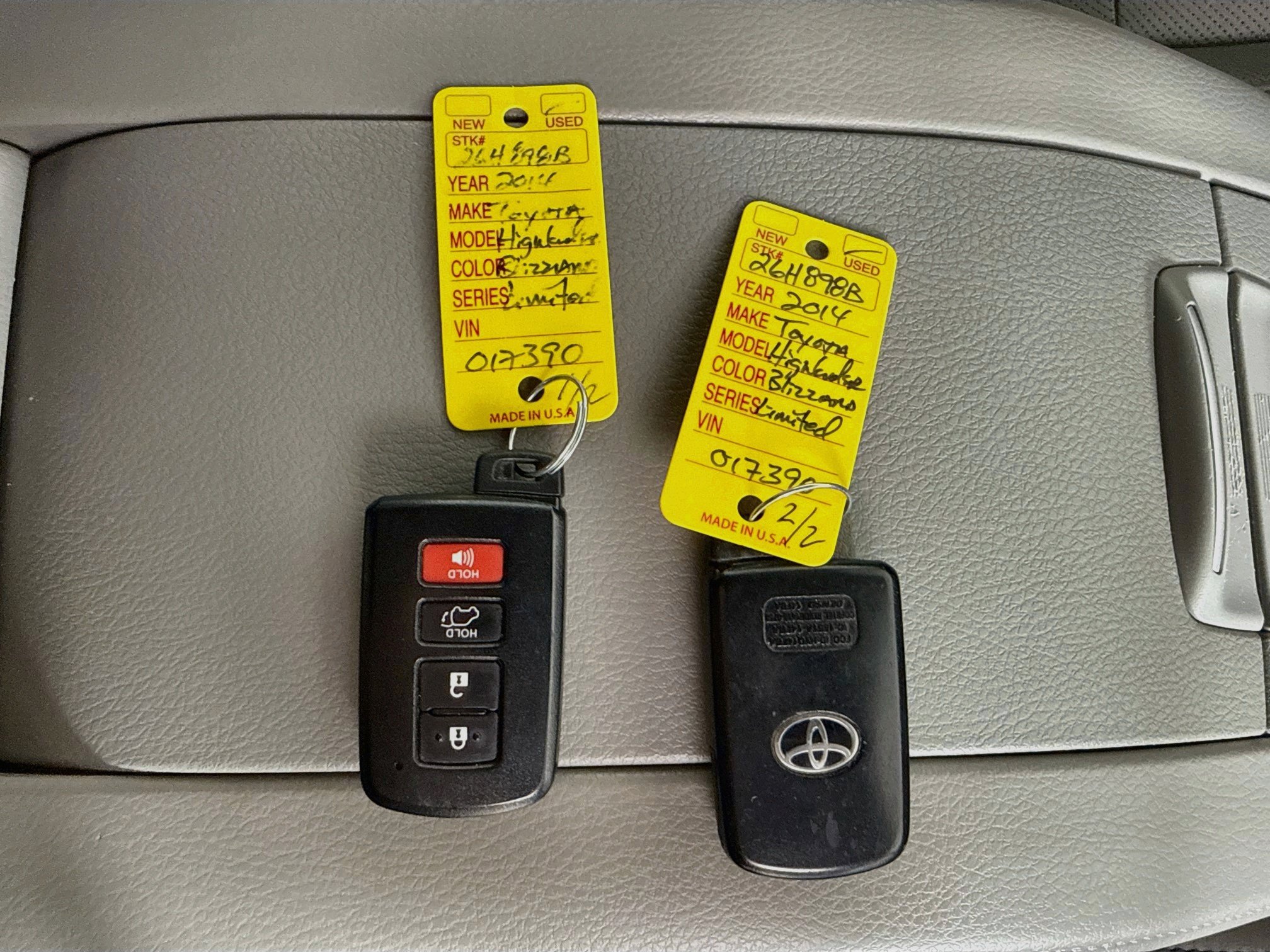 Used 2014 Toyota Highlander Limited AWD/4WD image 39