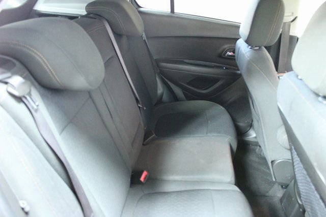 Used 2020 Chevrolet Trax LS w/ Tint and Cruise Package image 11