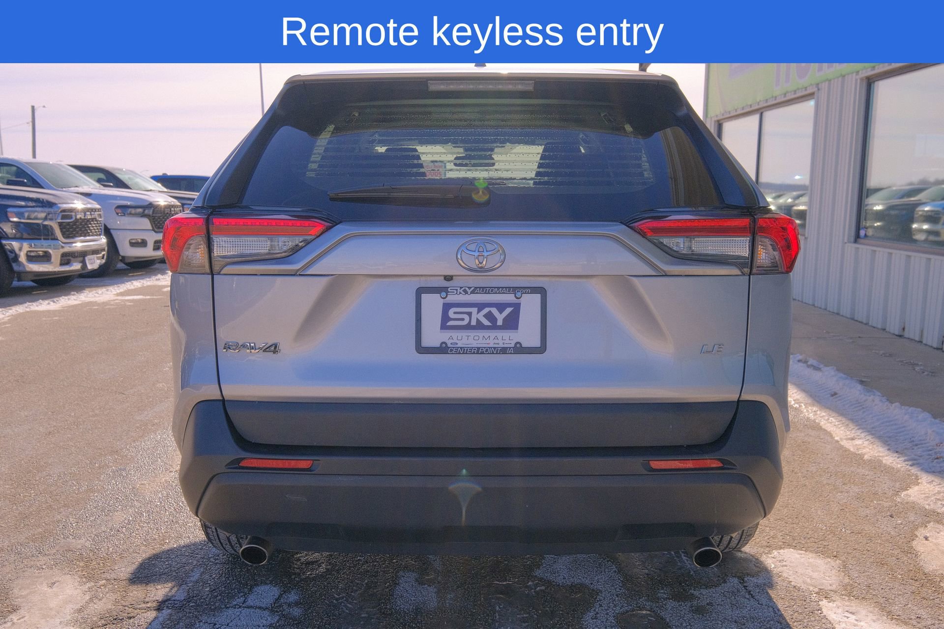 Used 2024 Toyota RAV4 LE image 7