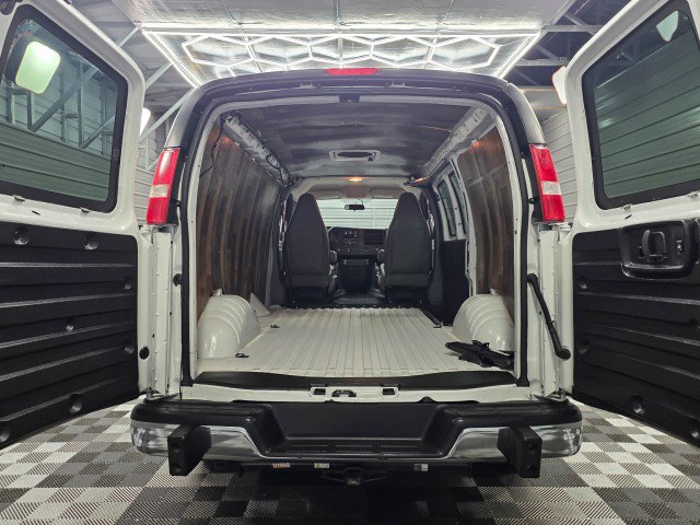 Used 2018 GMC Savana 2500 w/ Driver Convenience Package RWD image 10