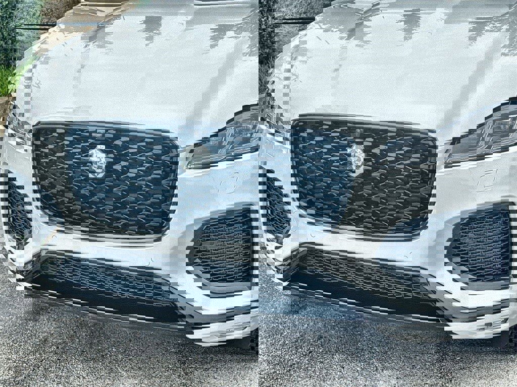 New 2026 Jaguar F-PACE R-Dynamic S image 9
