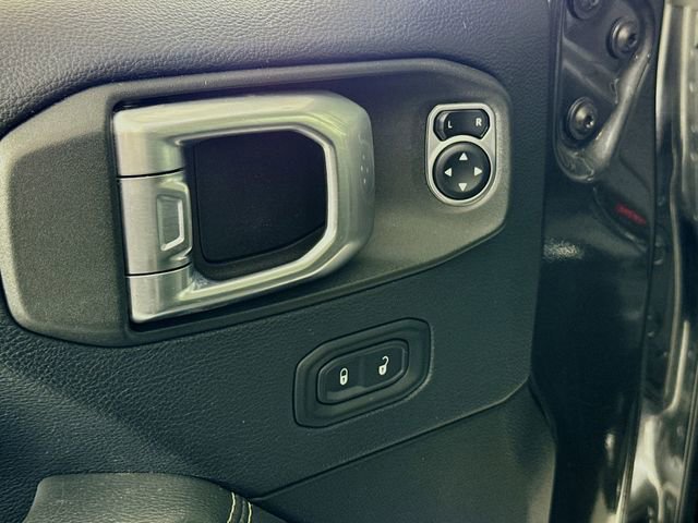 Used 2019 Jeep Wrangler Unlimited Sahara w/ LED Lighting Group image 17