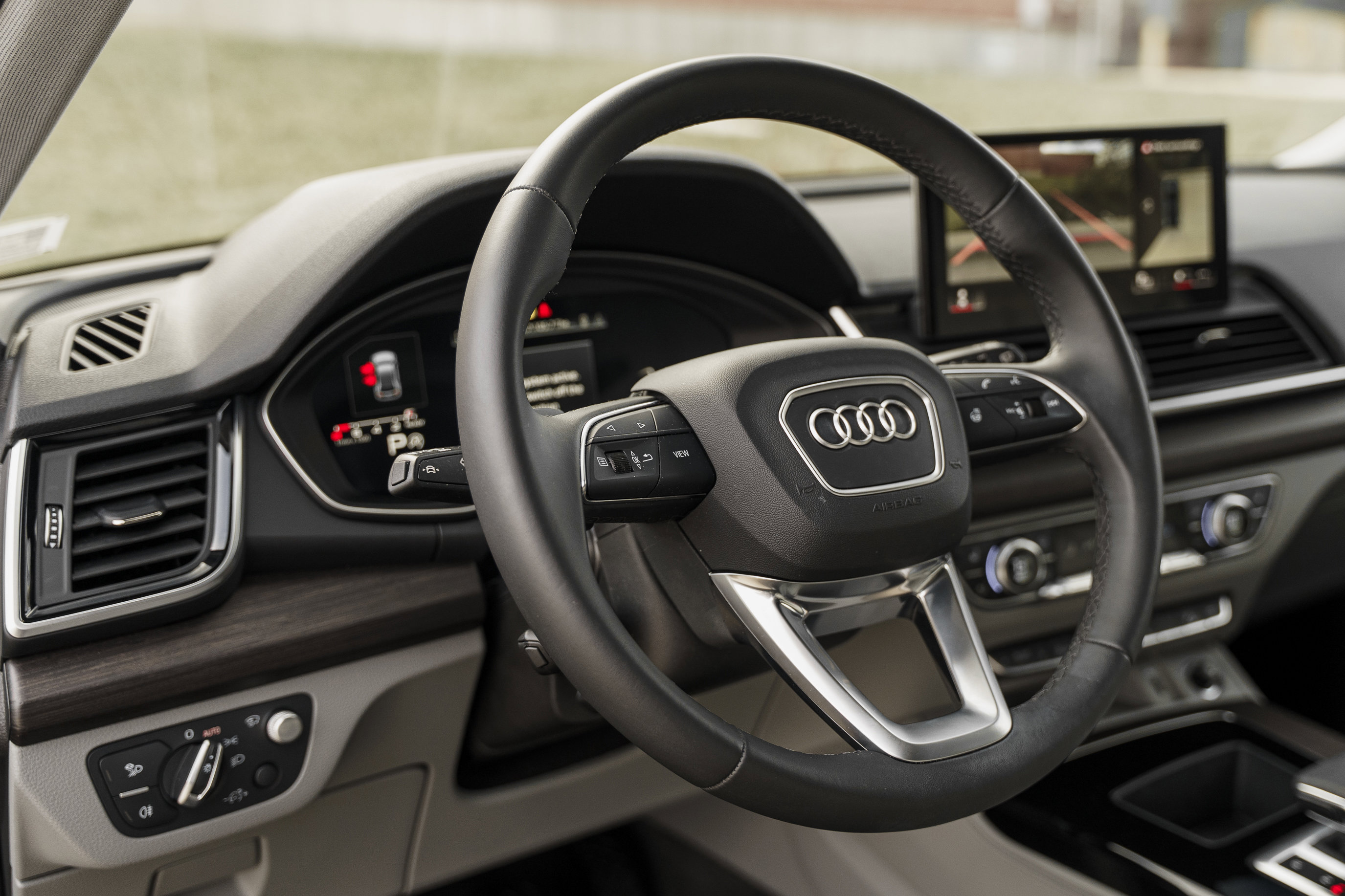 Used 2023 Audi Q5 2.0T Prestige w/ Prestige Package image 10