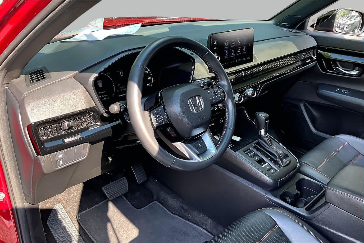 Used 2024 Honda CR-V Sport Touring image 18