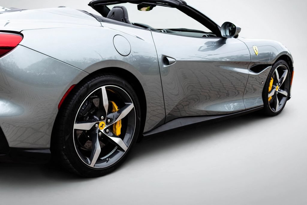 Certified 2022 Ferrari Portofino M RWD image 19