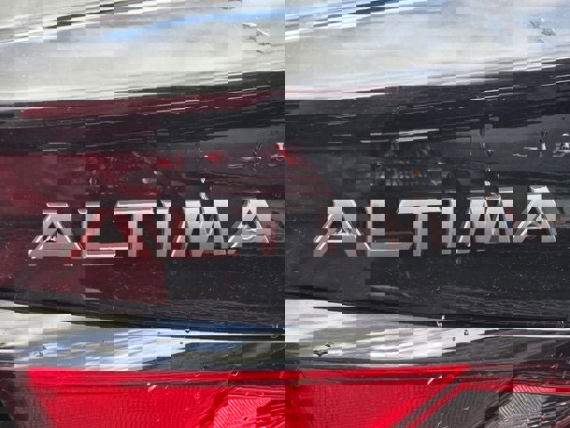 Used 2023 Nissan Altima 2.5 SR image 30